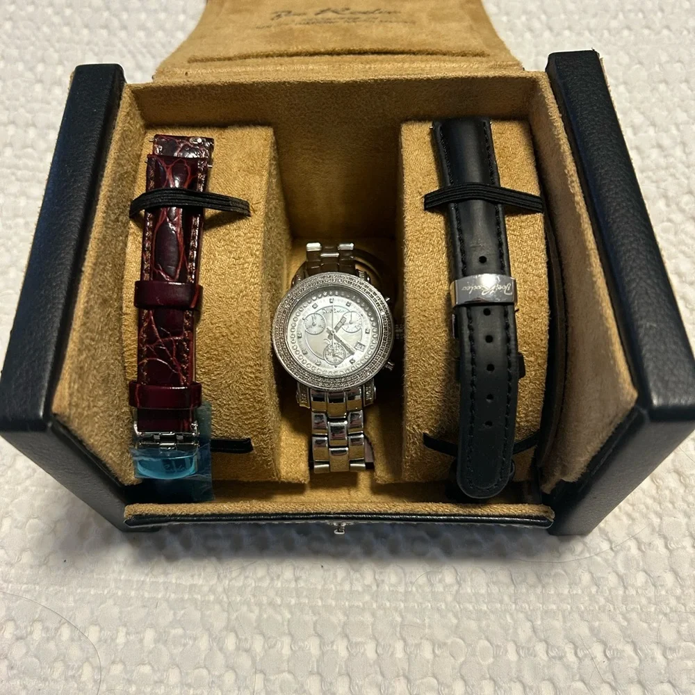 Joe Rodeo Diamond Watch – 3 Interchangeable Bands – Excellent Condition - Picture 3 of 4